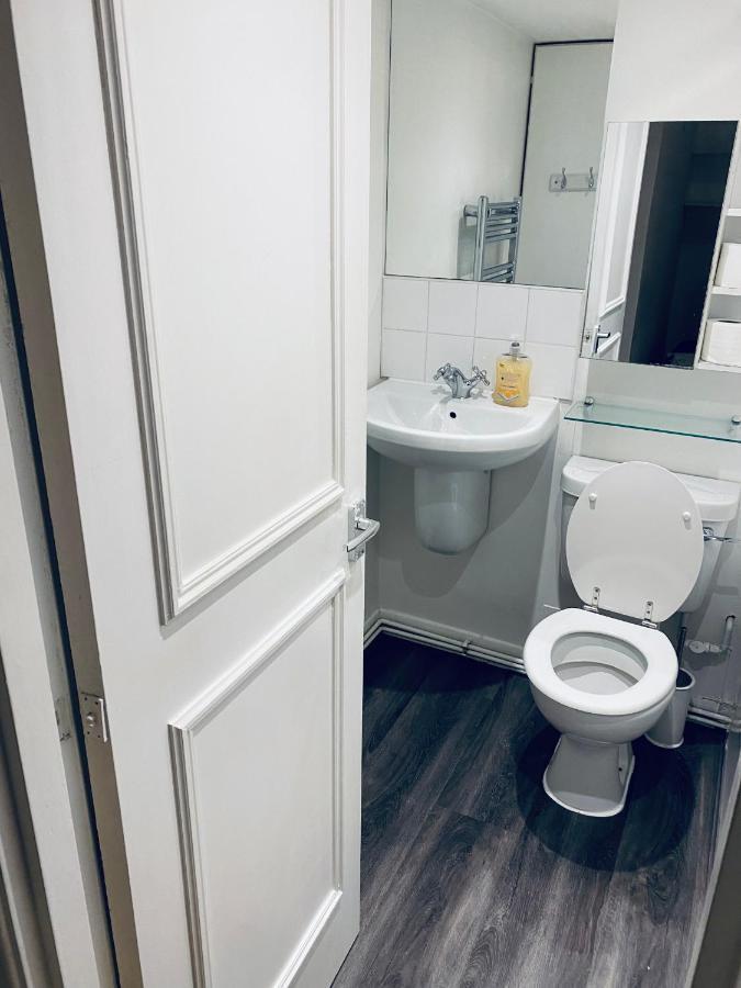 Kensington One Bed Apartment Suite London Eksteriør billede